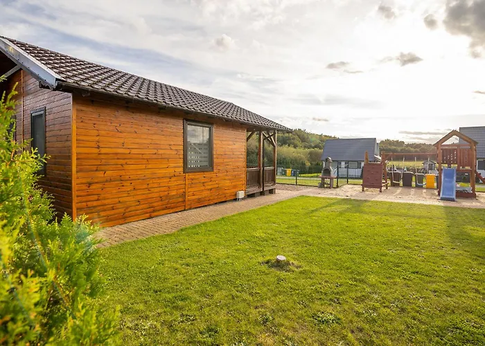 Dom wakacyjny Letniskowe Figaro Debina (Ustka)